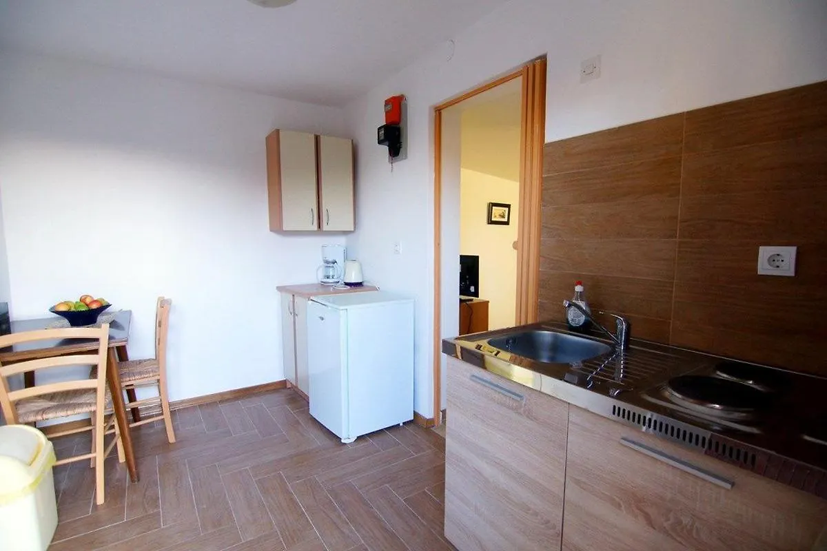 Apartment Valkane Πούλα 0*,  Κροατία